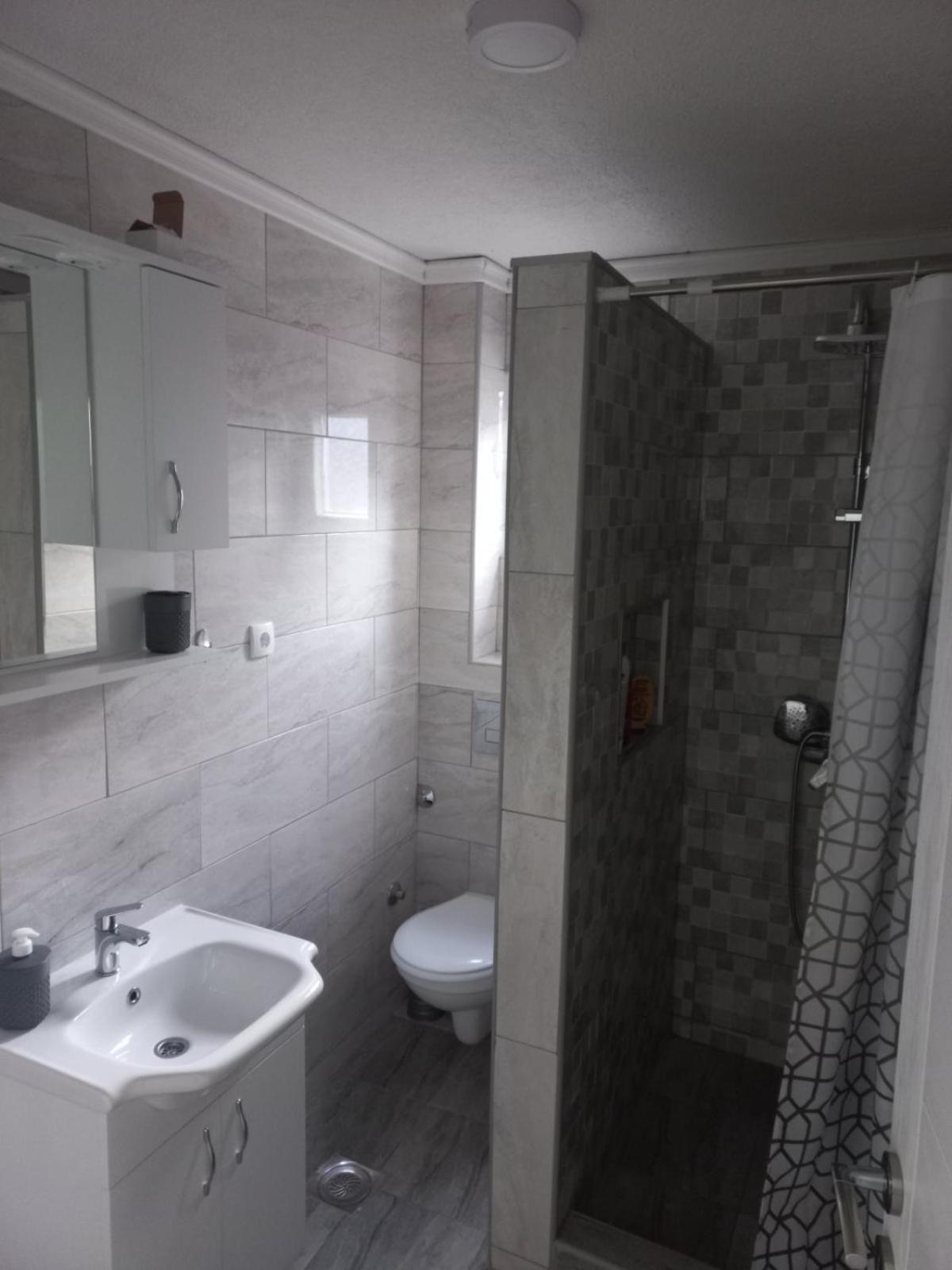פלאב Adagio Studio Apartment מראה חיצוני תמונה